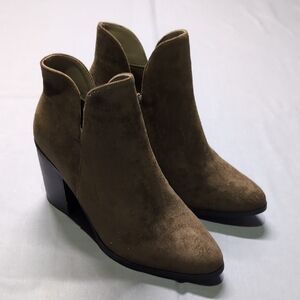 Lulu's Brown Martella Ankle Booties‎ with Western Flair Olive